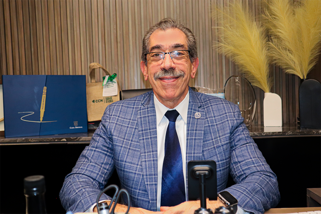 Jorge Asjana gana la Rectoría de la UASD